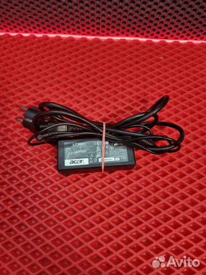 Блок питания Acer 19V/3.42A/65W (5.5х1.7) Б/У