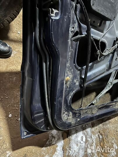 Mercedes ml w163 дверь передняя левая