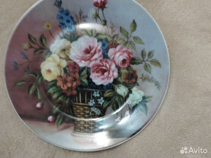 Декоративные настенные тарелочки