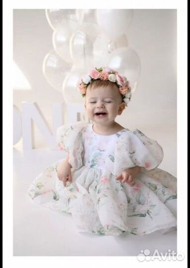 Нарядное платье для деовчки 80