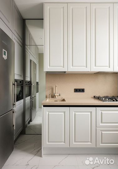 Кухня на заказ с доводчиками