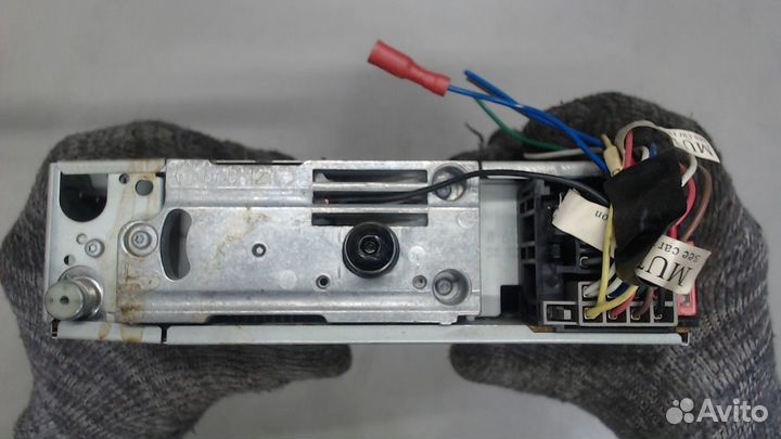 Магнитола Mitsubishi L200, 2004