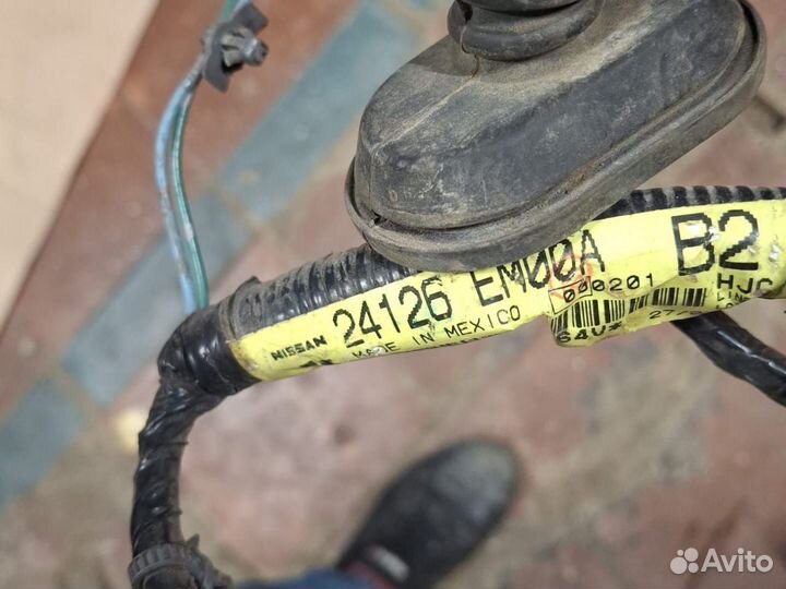 Проводка двери задняя правая Nissan Tiida C11