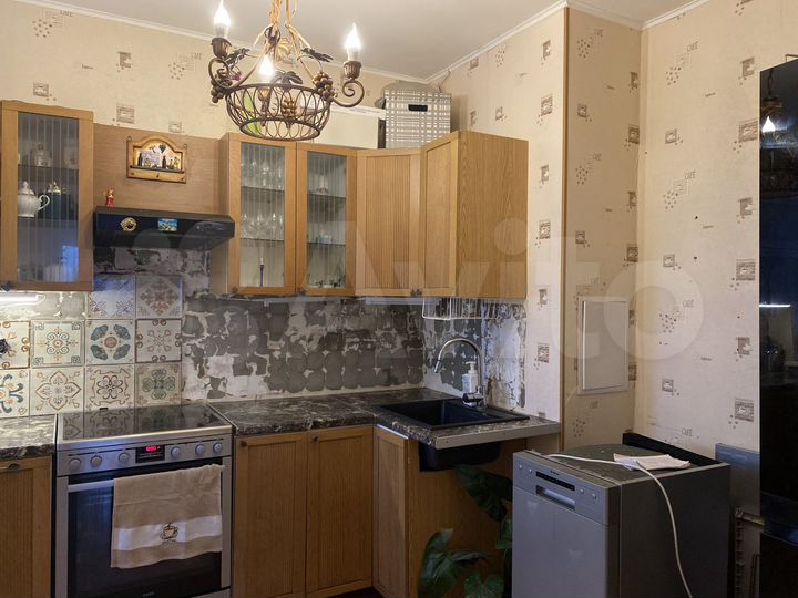 3-к. квартира, 64 м², 5/5 эт.