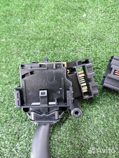 Блок подрулевых переключателей Toyota Alphard