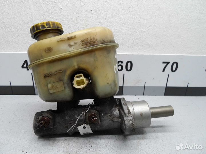 Цилиндр тормозной главный Jeep Grand Cherokee 2 (W