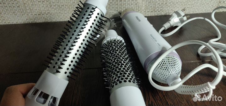 Фен-щетка для волос Philips HP