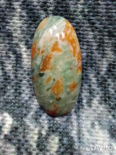 Кабошон унакит