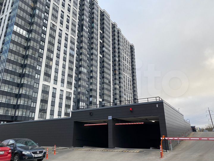 Машиноместо, 14 м²