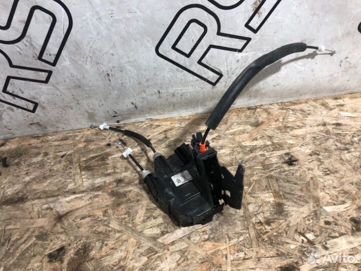 Замок двери передний правый Jaguar Xe 1 До Рестайл