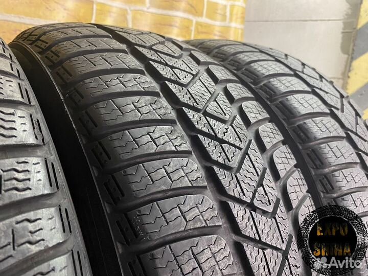Pirelli Winter Sottozero 3 215/55 R17 98V