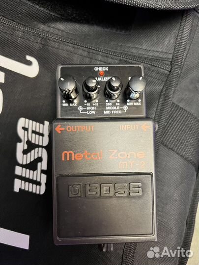 Boss metal zone MT-2