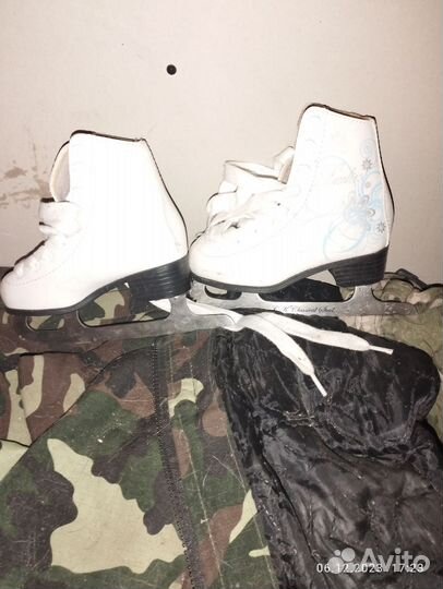 Коньки фигурные