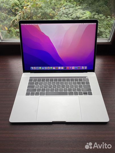 Macbook Pro 15 i7/32/512Gb