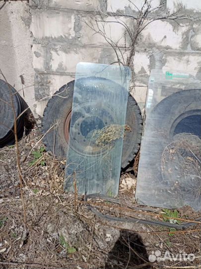 Лобовое стекло