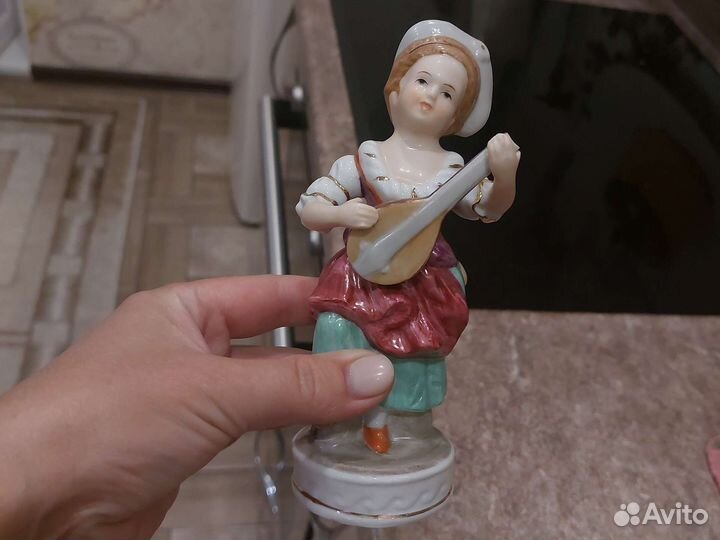 Статуэтка шриланка чехия