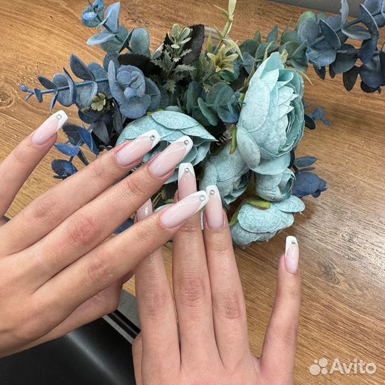 Наращивание ногтей