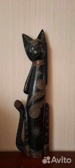 Кошки из дерева