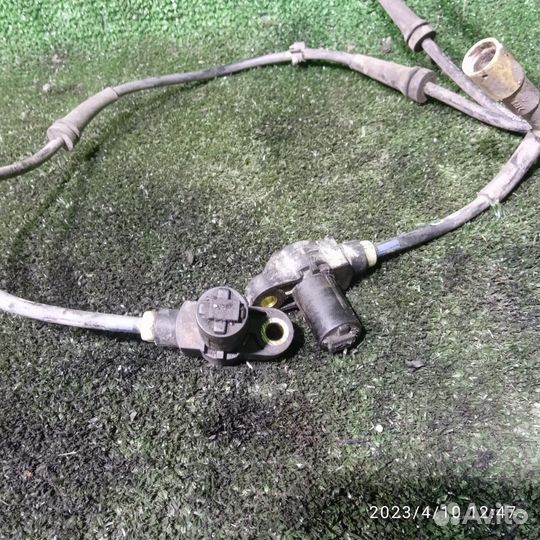 Датчик ABS Opel Omega
