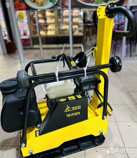 Виброплита TSS-VP120TH 110 кг с двс Honda GX160