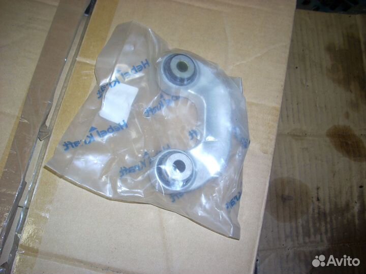 Стойка перед.стабилизатора праваяАуди,VW,Шкода