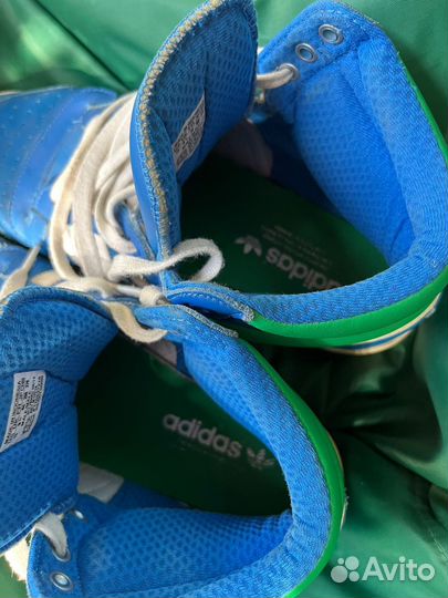 Кроссовки adidas