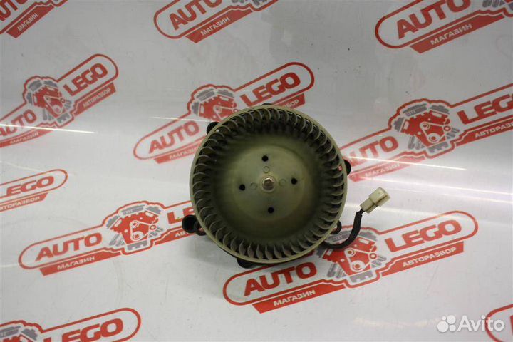 Моторчик печки Geely Otaka 2007 1800068180