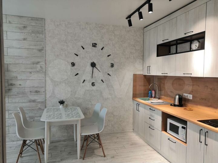 2-к. квартира, 43 м², 7/16 эт.