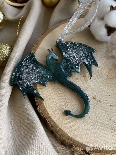 Набор новогодних игрушек из эпоксидной смолы