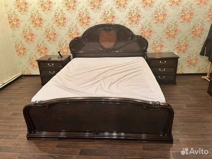 Спальный гарнитур бу италия