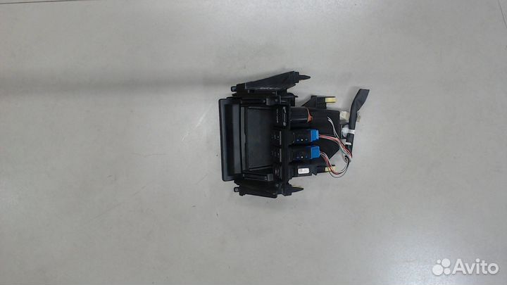 Бардачок Toyota Auris E18 2012, 2017