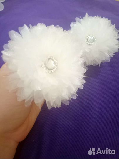 Пышные белые банты ручной работы