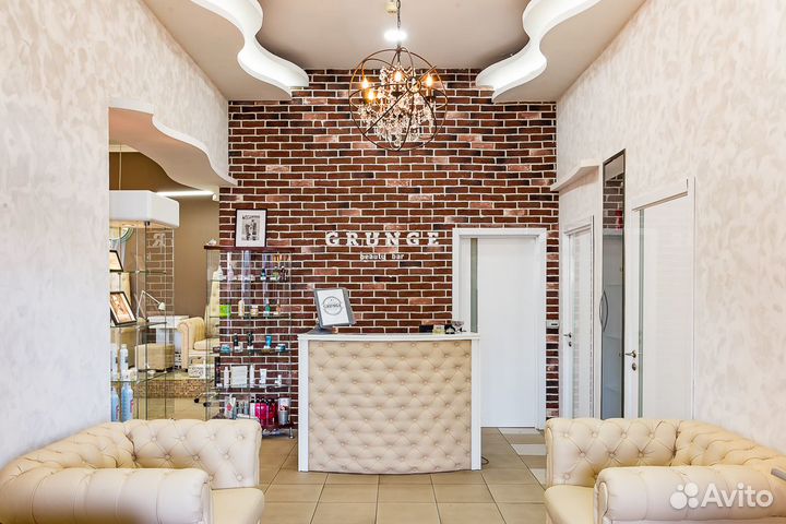 Аренда парикмахерского кресла в салоне красоты