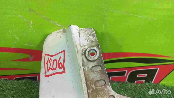 Брызговик mitsubishi, CS1A,CS2A,CS2V,CS2W,CS3A,CS3