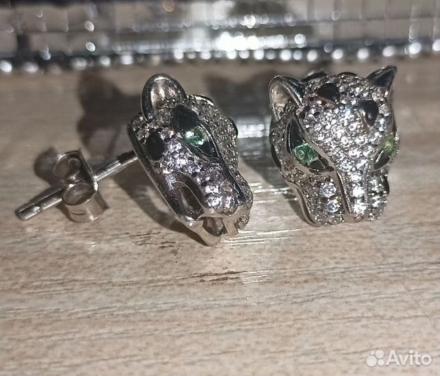 Серебряные серьги с бриллиантами