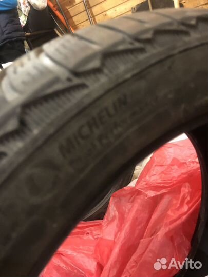 Michelin Pilot Alpin 5 235/45 R18
