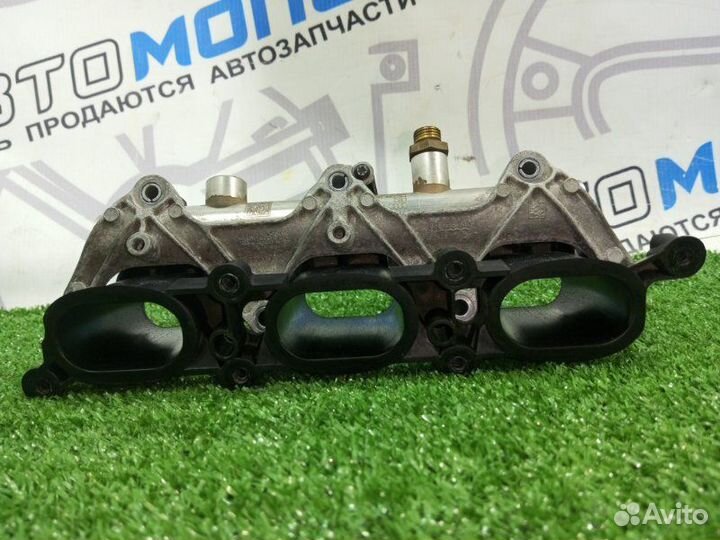 Топливная рампа Audi A4 8K5 CAL cala