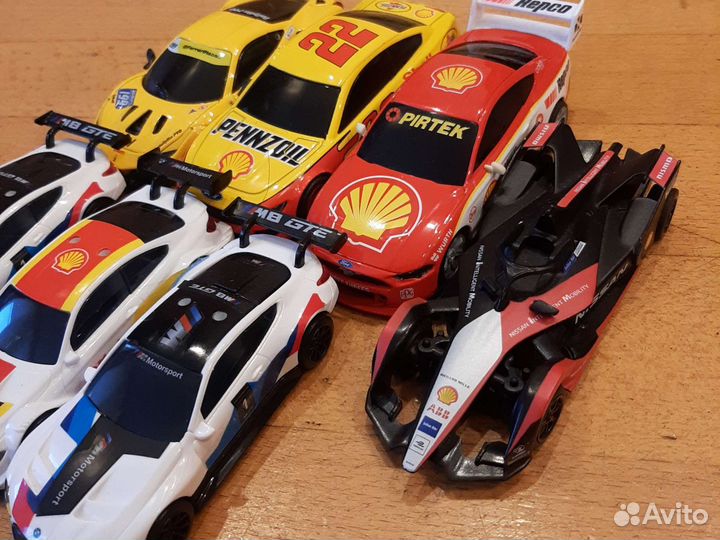 Колекционные машинки Shell
