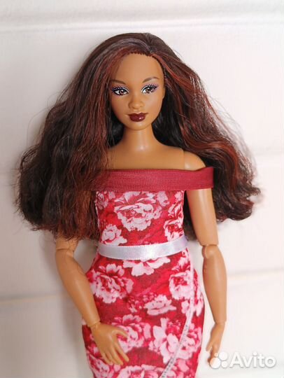 Барби мбили фашионистас