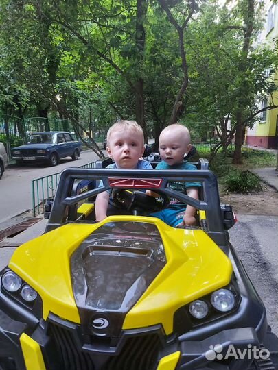 Детский автомобиль