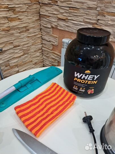 Чайник + товары для дома пакетом