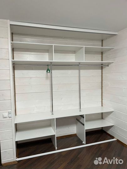 Шкаф с зеркалом