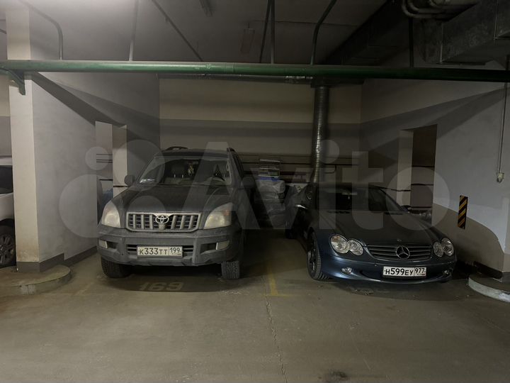 Машиноместо, 13 м²