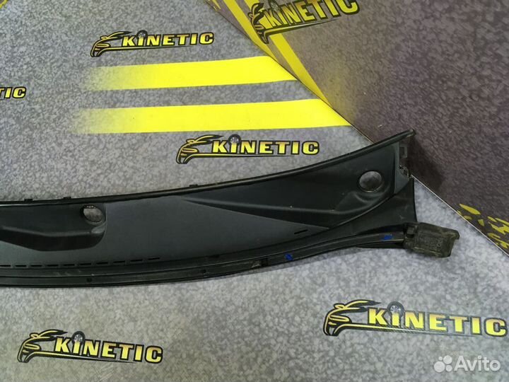 Жабо Решётка под лобовое стекло Джили Эмгранд ес7