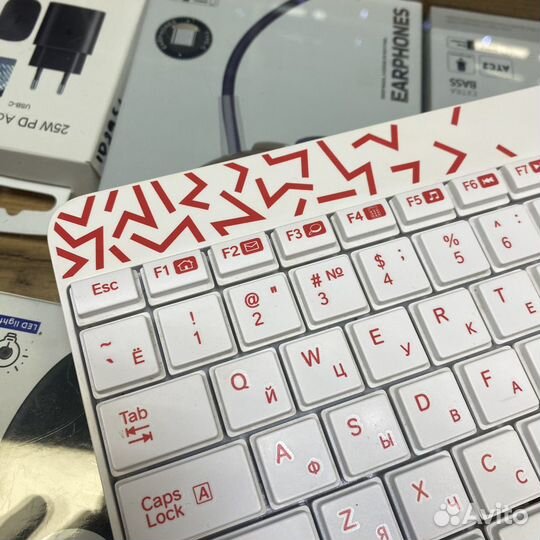 Клавиатура и мышь Logitech