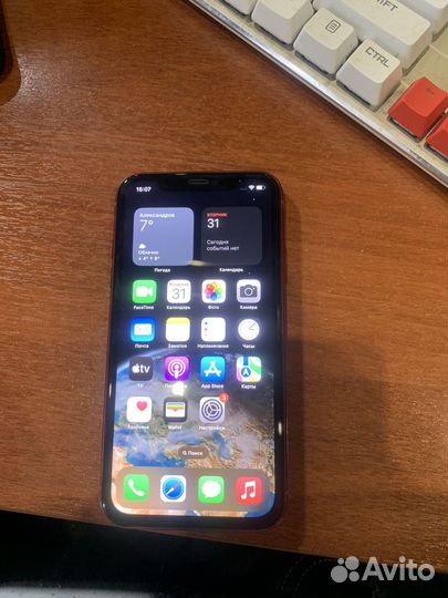 iPhone 11, 64 ГБ