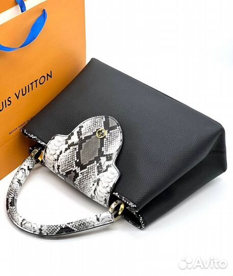 Сумка Louis vuitton capucines