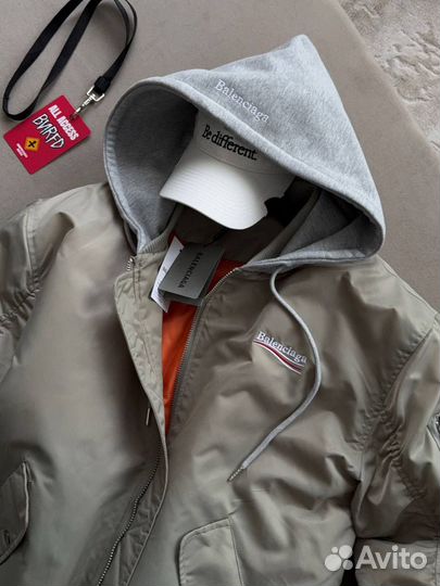 Balenciaga бомбер стильный (хит 2025)