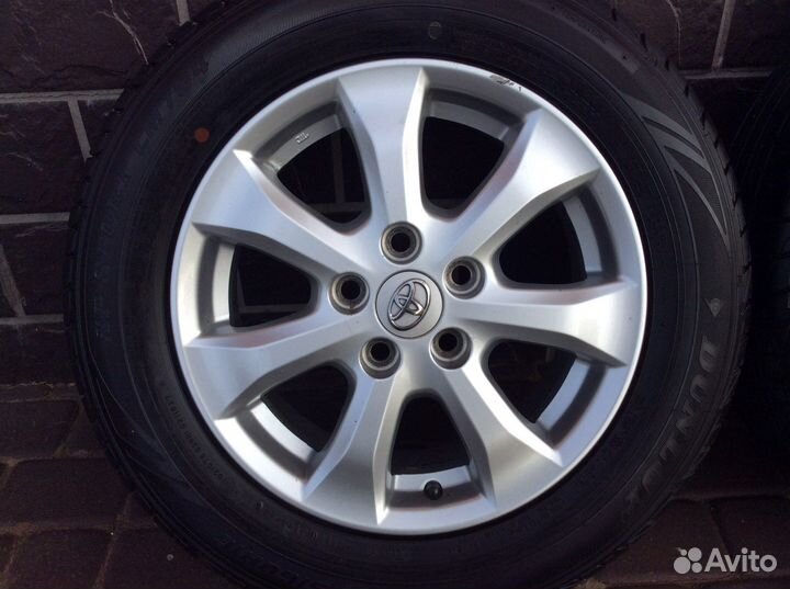 Dunlop SP Sport LM704 215/60 R16