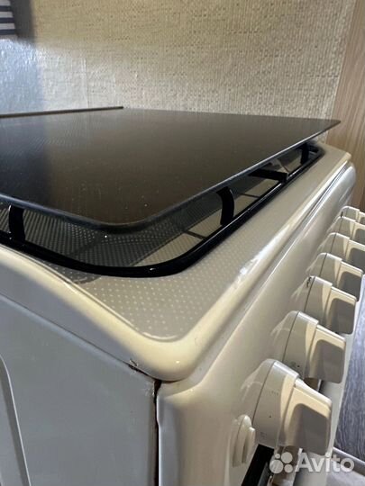 Газовая комбинированная плита Indesit